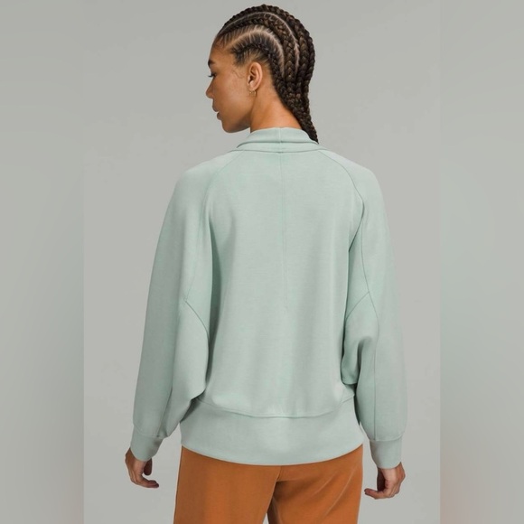 Lululemon Softstreme Dropped Sleeve Wrap - Silver Blue - Picture 2 of 9